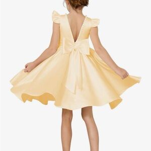 Elegant Yellow Dress with Bow and pearl detail